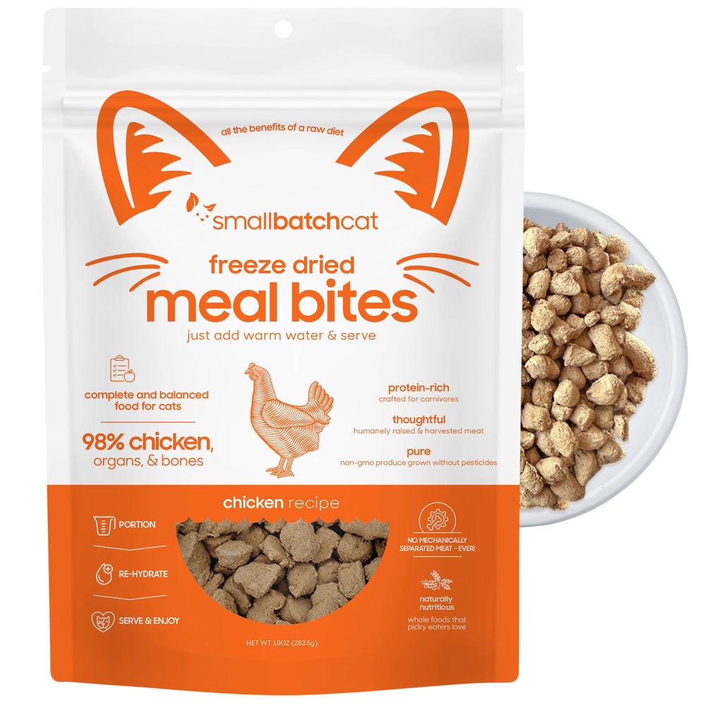 Smallbatch freeze-dried cat food bag front highlighting quality ingredients.