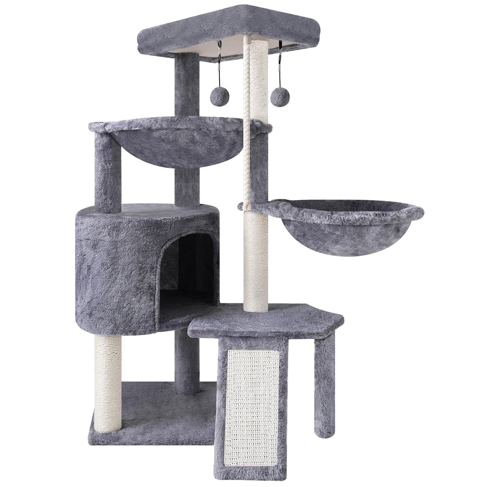 Smouatou Xin top platform offers elevated viewing perch for cats