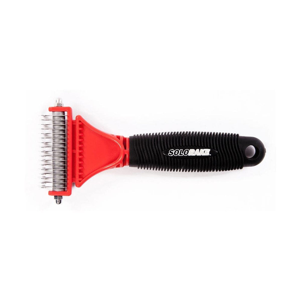 SoloGroom Solorake applied to horse coat for a smooth, humane grooming finish.