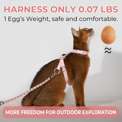 Sovarin pink harness back adjustment strap highlighting no choke design for gentle wear
