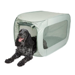 SportPet Designs soft-sided kennel with front zip door offers easy entry and security.