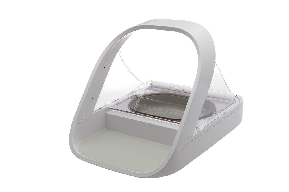 SureFlap SureFeed front view enabling selective feeding for multi-pet homes.