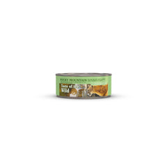 Taste of the Wild Rocky Mountain salmon-venison gravy can closeup highlights rich flavor for cats.