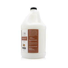 The Coat Handler chamomile-based formula supports gentle coat conditioning.