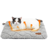 ULIGOTA self-warming cat bed top view showing cozy lounging warmth
