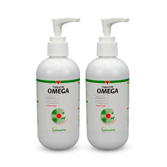 Vetoquinol Triglyceride Omega-3 bottle pouring into pet food to support skin and coat