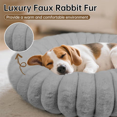 Vhen When Donut Bed curl design supports head and neck naturally.