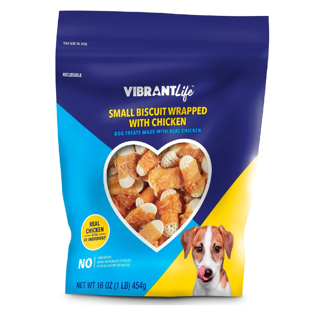 Vibrant Life small biscuit wrapped with chicken packshot showing the tasty training reward.