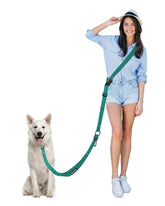 WANFIRE hands-free leash with shoulder strap for comfortable crossbody walking.
