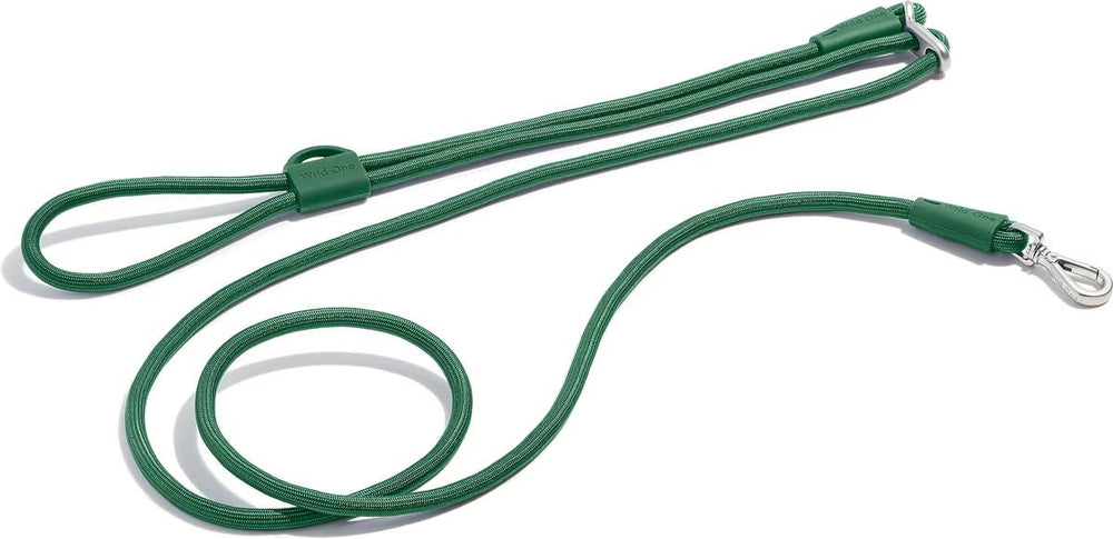 Wild One Hands-Free Rope Leash with a secure handle setup for flexible walking.