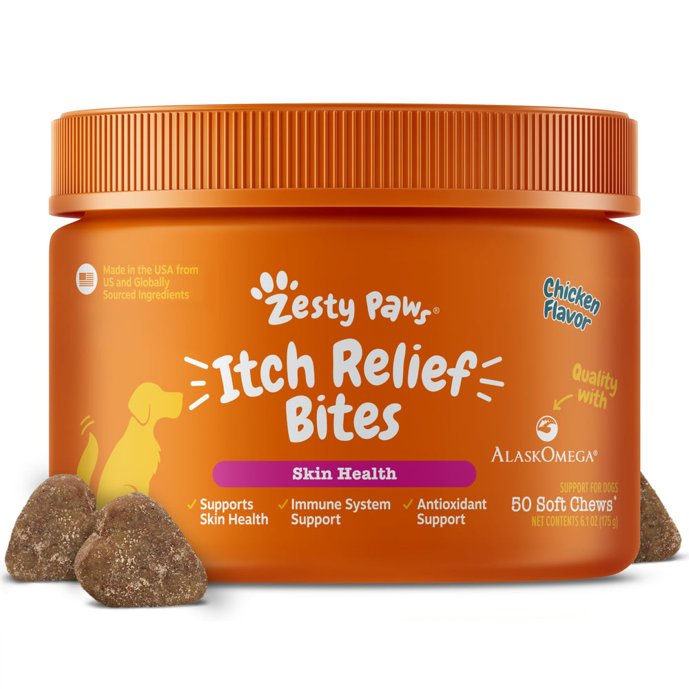 Zesty Paws Itch Relief dog chews label highlighting ingredients for itchy skin support.