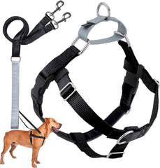 2 Hounds Design Freedom No Pull harness with adjustable points for comfortable control