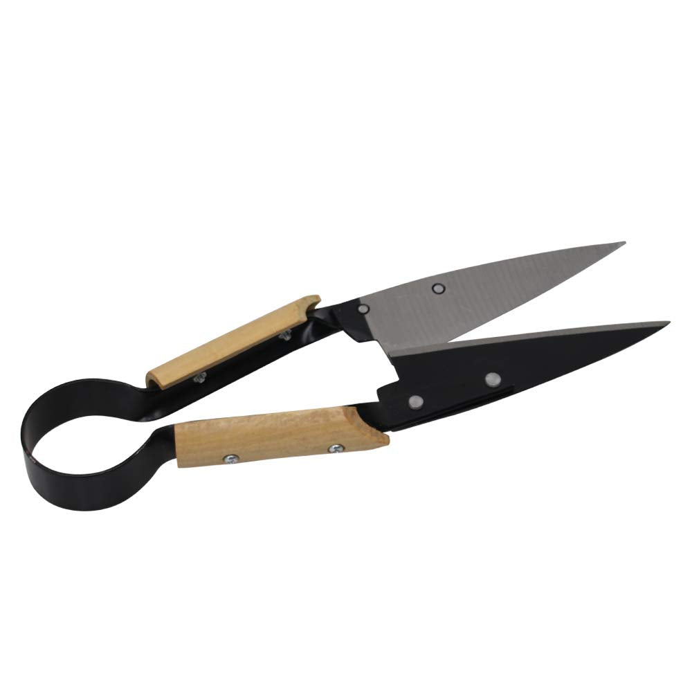 Abustle pig carbon steel blade close-up shows durability