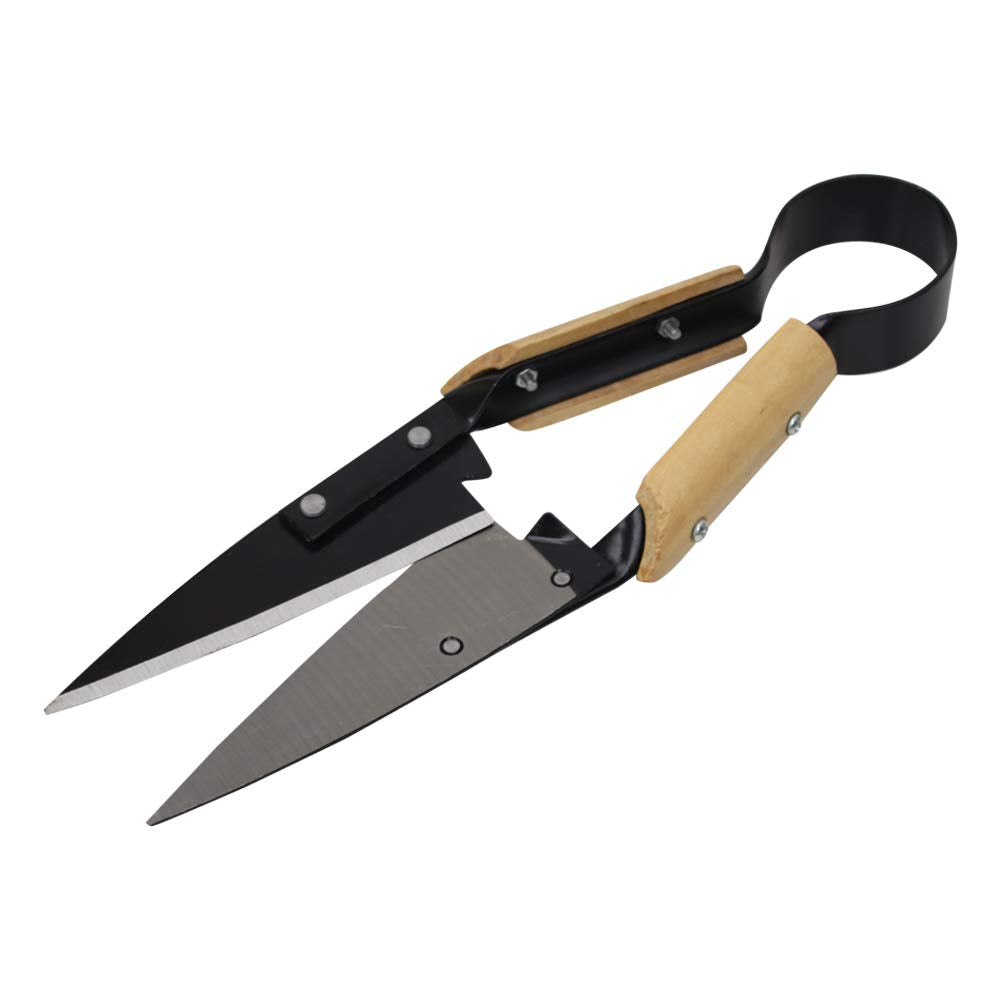 Abustle pig hand shears with a 6.1-inch blade for efficient sheep shearing