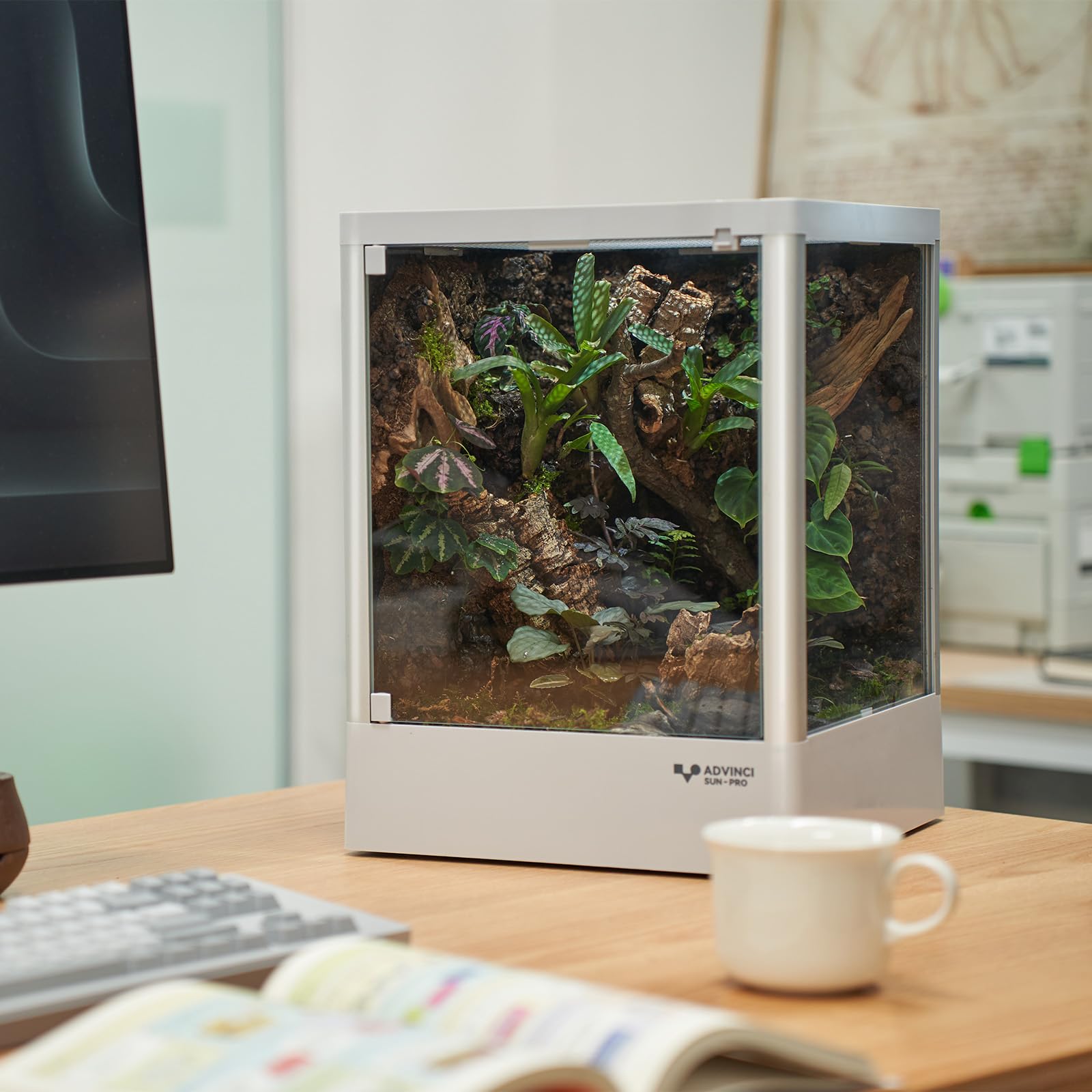 ADVINCI Reptile Terrarium ventilation panel top view demonstrates airflow