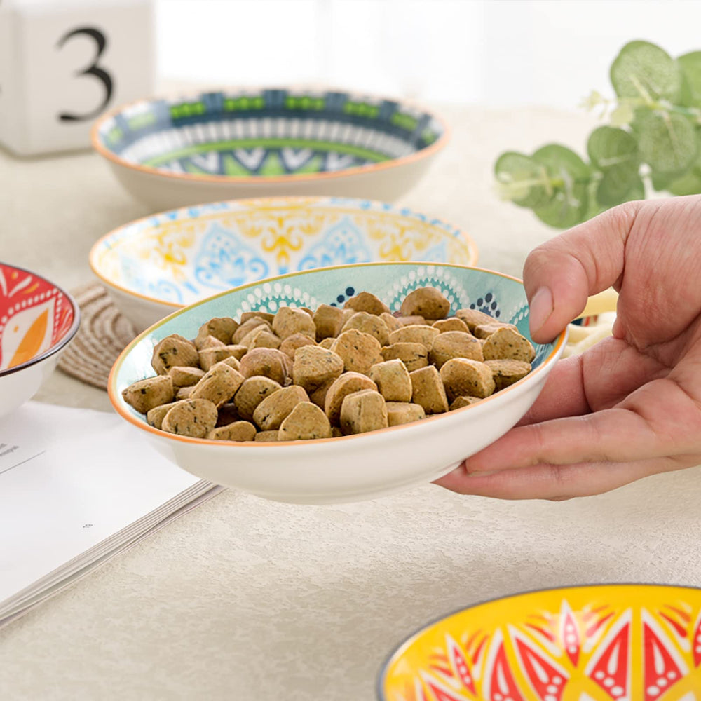 AHX bowls with 5.3 oz capacity suitable for kittens and adult cats