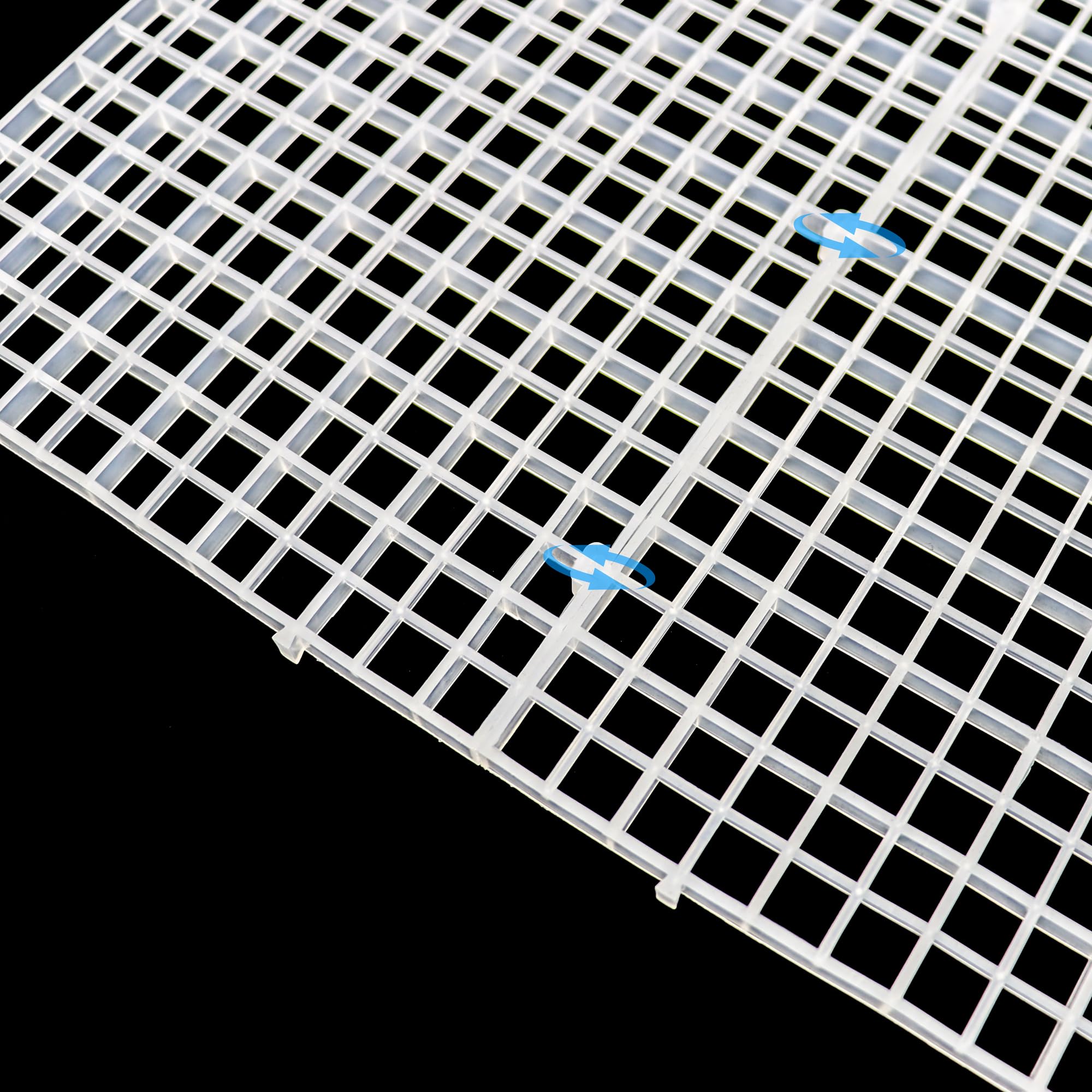 ALEGI grid divider in tank assembled demonstrates easy modular setup.