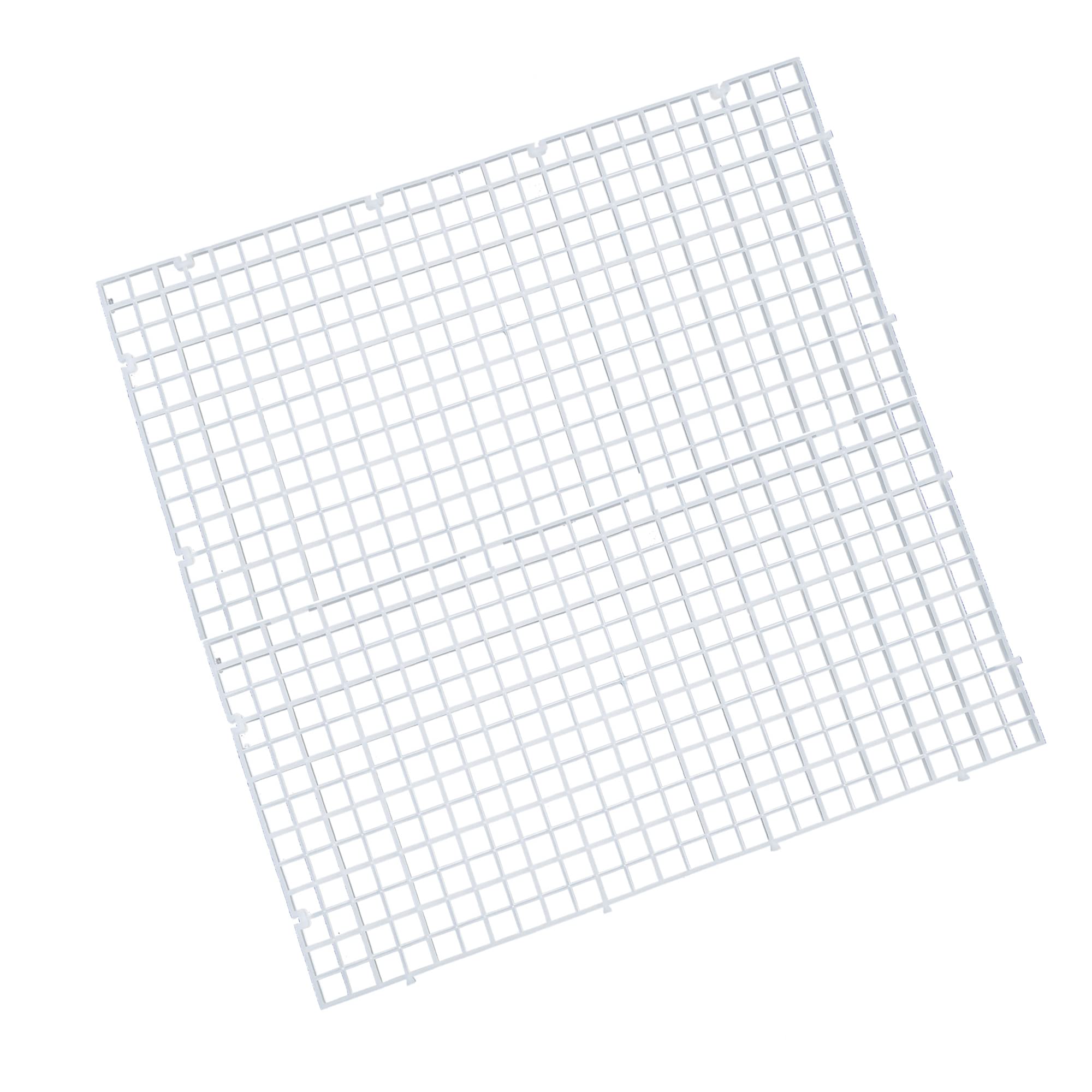 ALEGI plastic grid bottom tray facilitates easy cleaning and water flow.