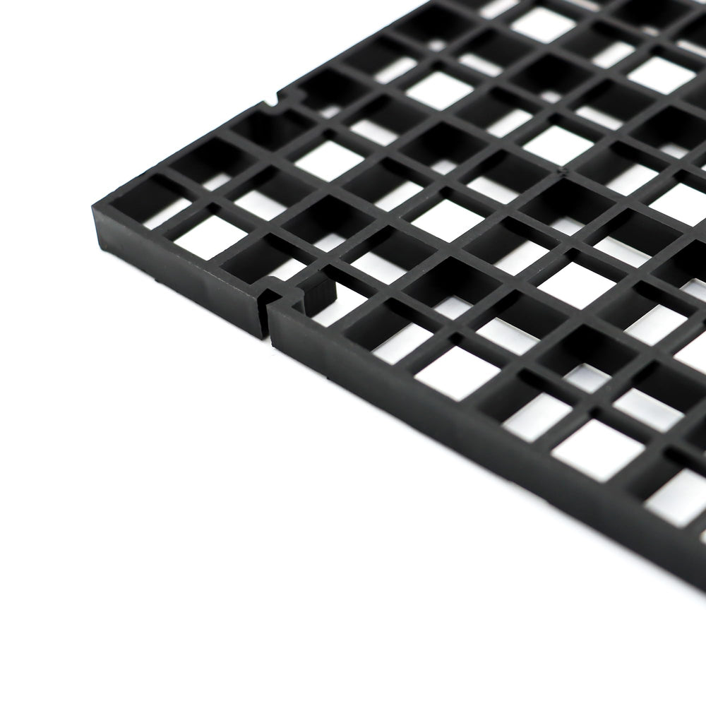 ALEGI water-safe plastic grid supports easy tank cleaning and maintenance
