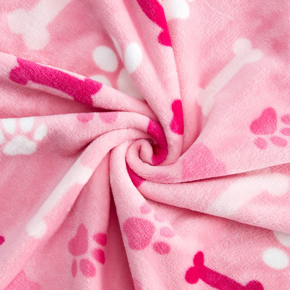 Allisandro 350gsm microplush fabric highlights premium warmth and plush comfort.