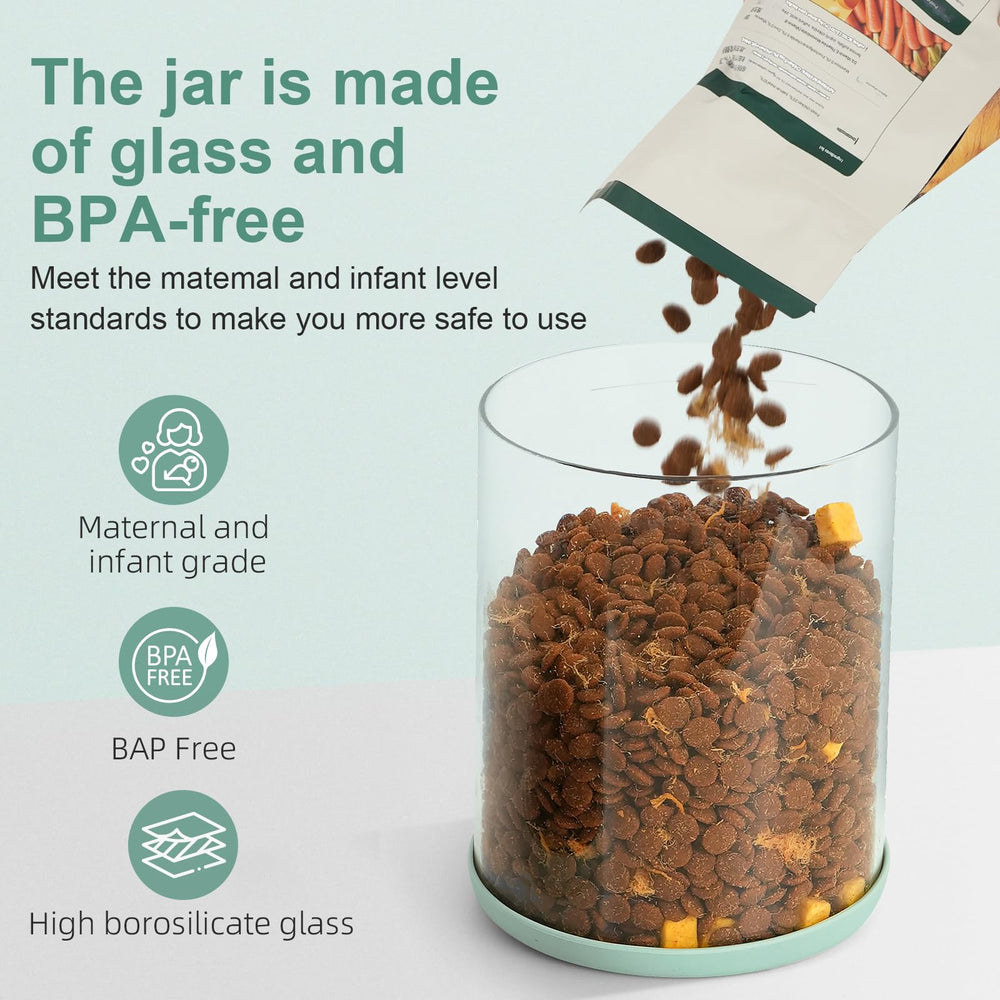Aloxina easy-scoop opening simplifies feeding time.