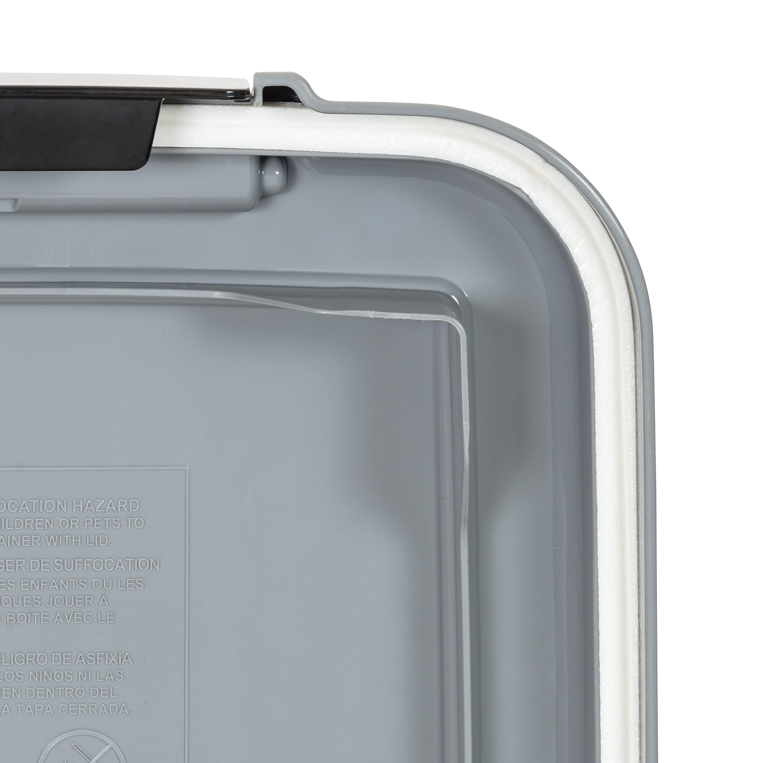 Amazon Basics dimensions diagram showing 18 x 14.8 x 23.4 inches.
