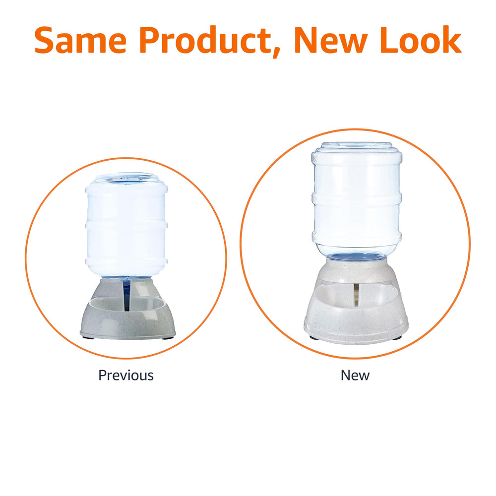 Amazon Basics gravity pet water dispenser anti-skid base keeps it securely placed.