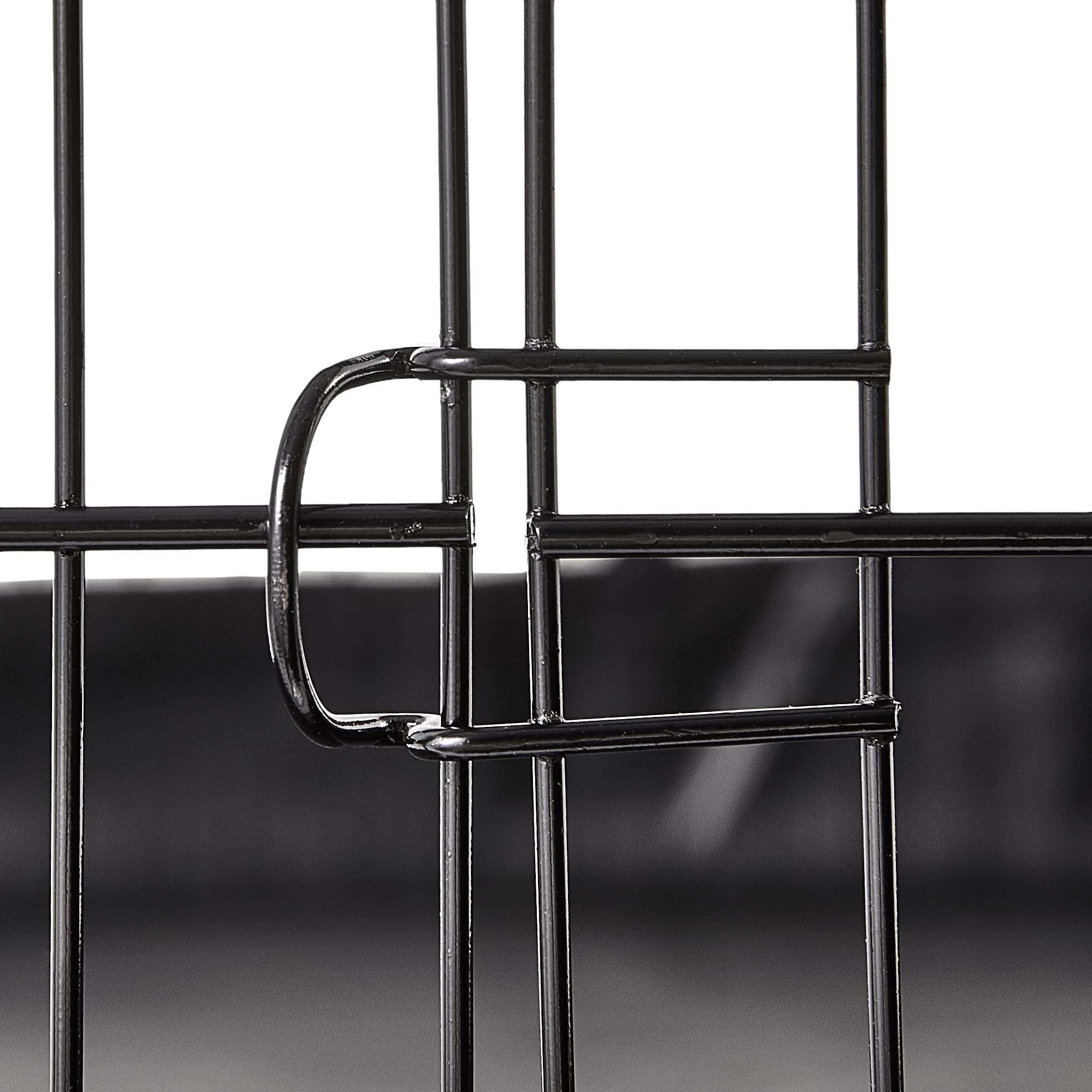 Amazon Basics iron-wire-frame provides secure containment and durable structure.