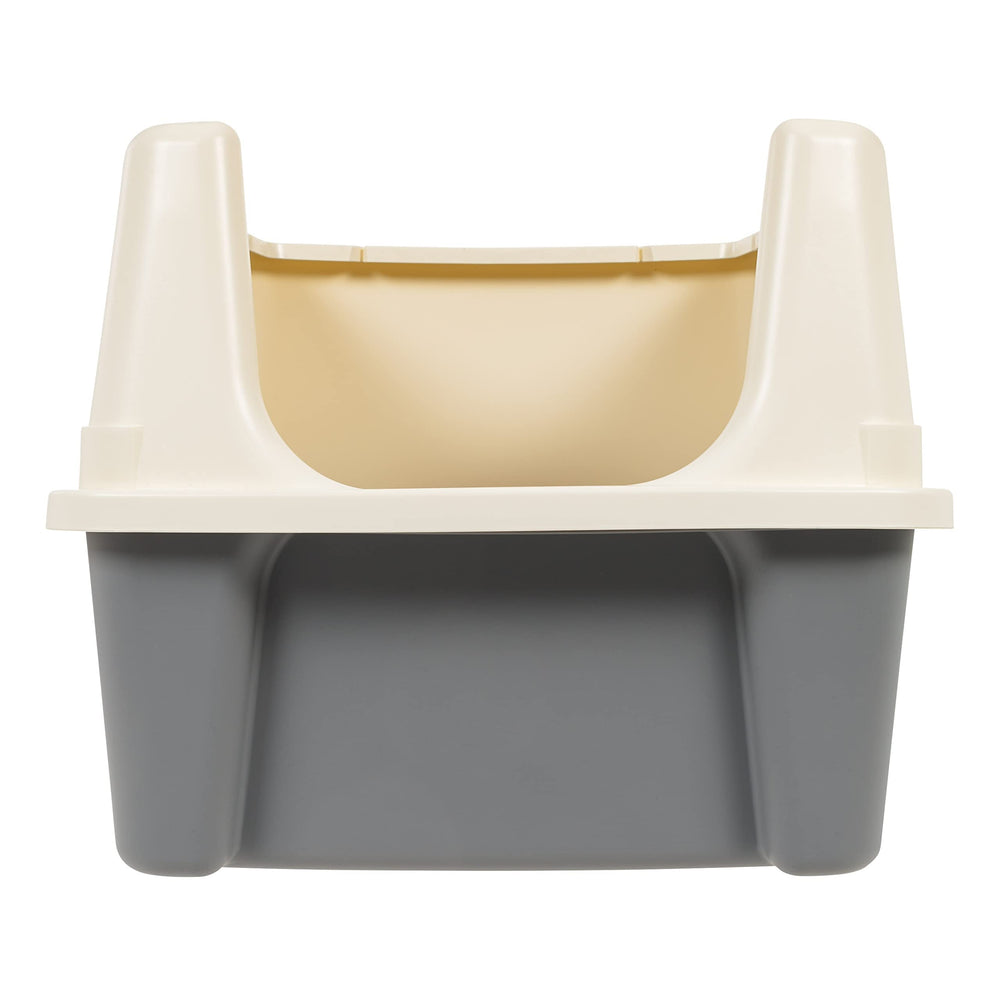 Amazon Basics on-board scoop storage keeps the litter scoop within reach.
