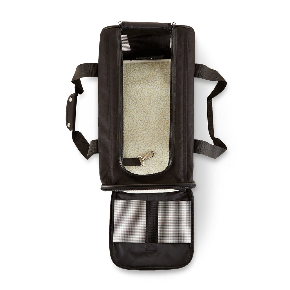 Amazon Basics durable zipper closures secure the pet inside during travel