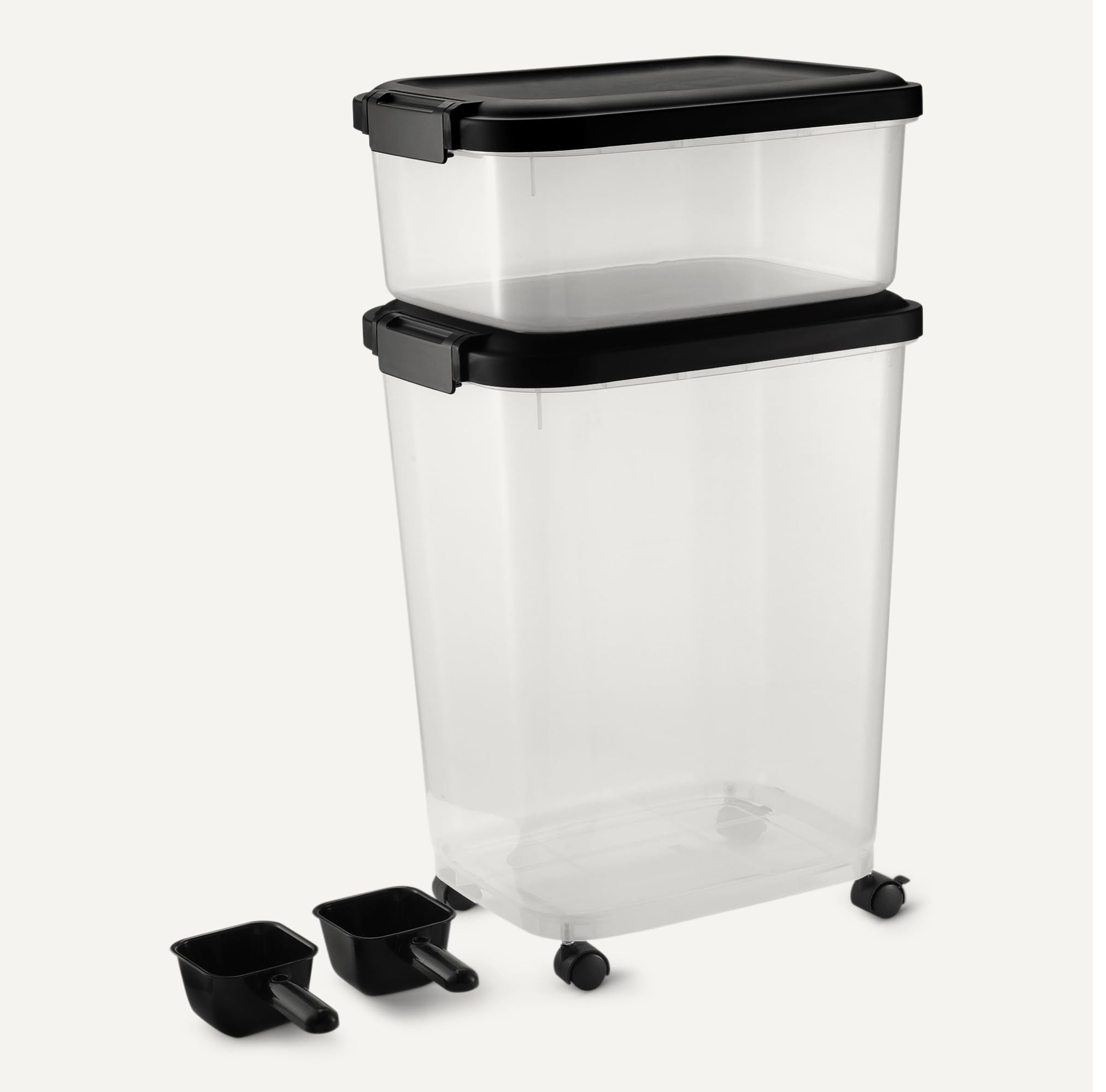 Amazon Basics scoop slot keeps serving scoop tidy and ready.