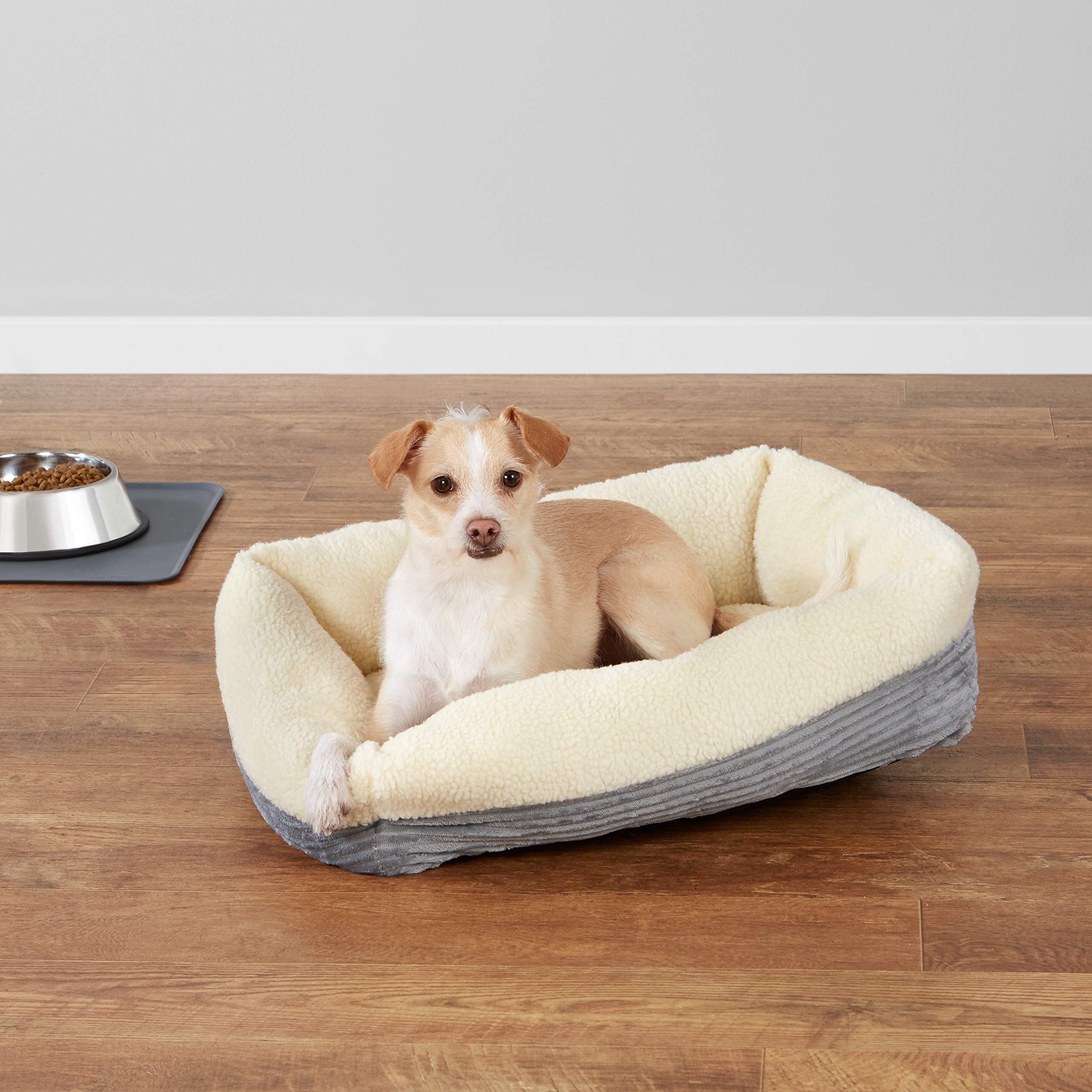 Amazon Basics bed interior reflects heat to boost comfort for pets.