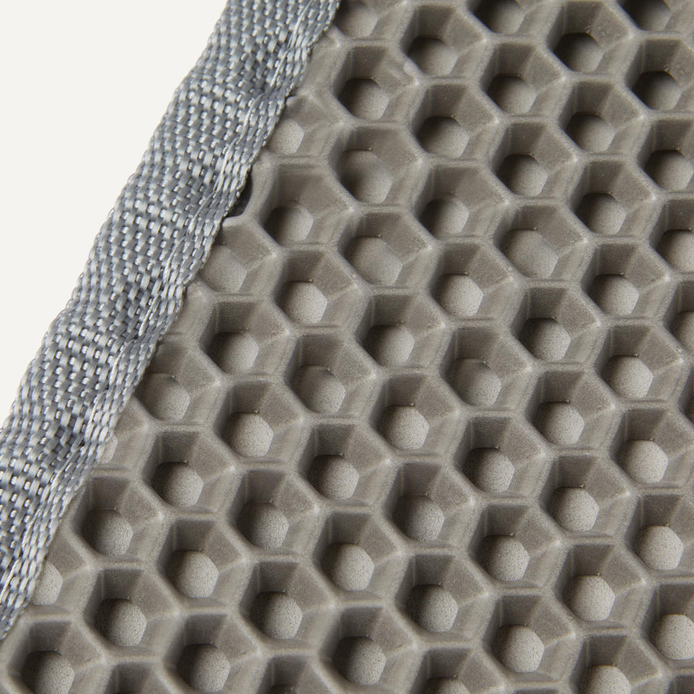 Amazon Basics waterproof bottom guards floors against urine and odors