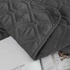 Ameritex reversible blanket surface and soft back show two looks for pets