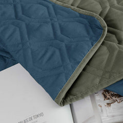Ameritex reversible cover shows two color options for styling