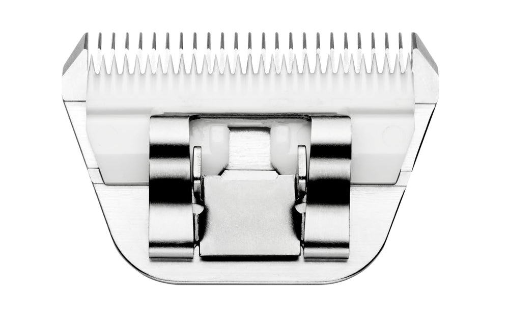 Andis 5FW coarse teeth for efficient bulk removal in dense coats