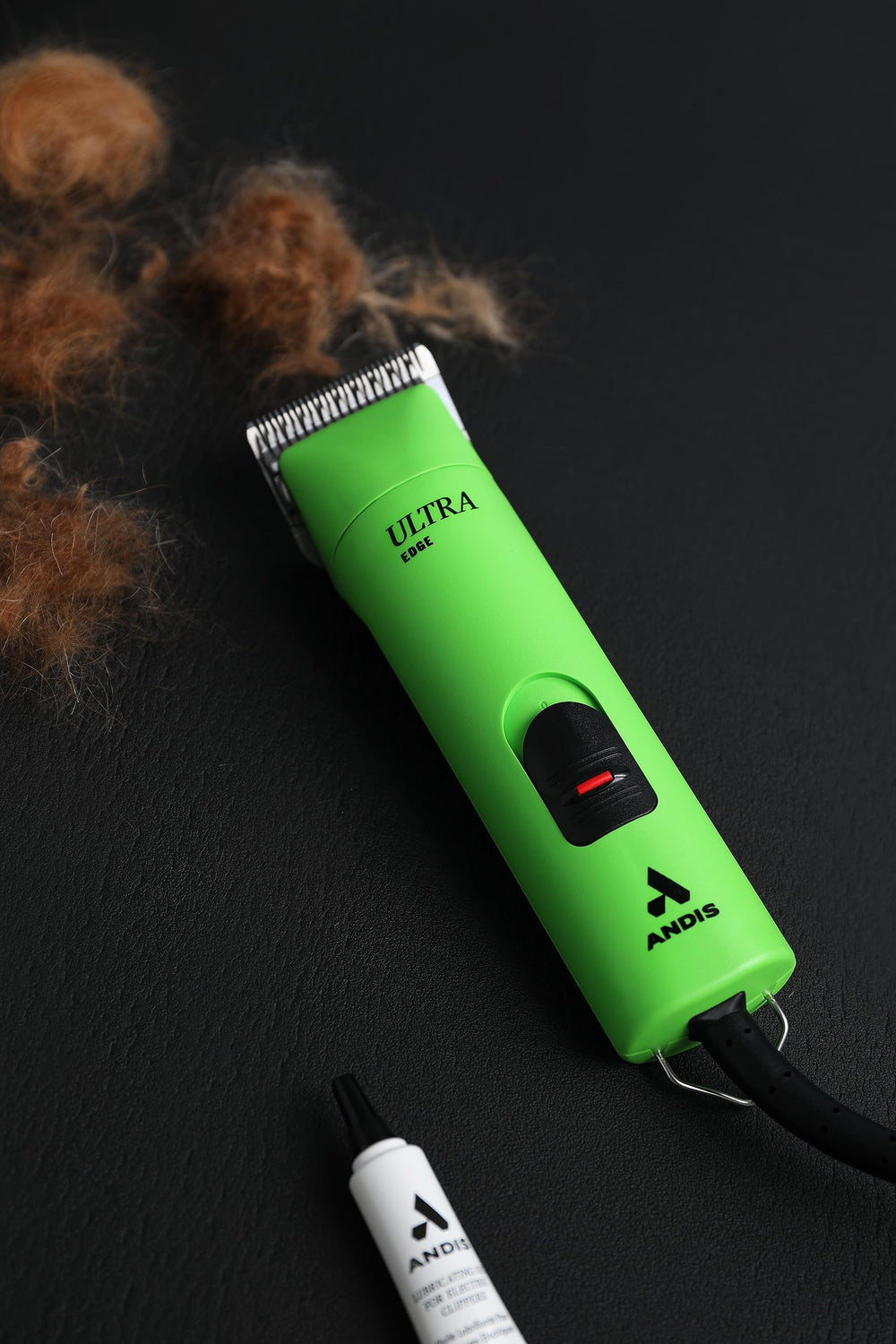 Andis ProClip Super 2-Speed clipper silent operation reduces pet stress.