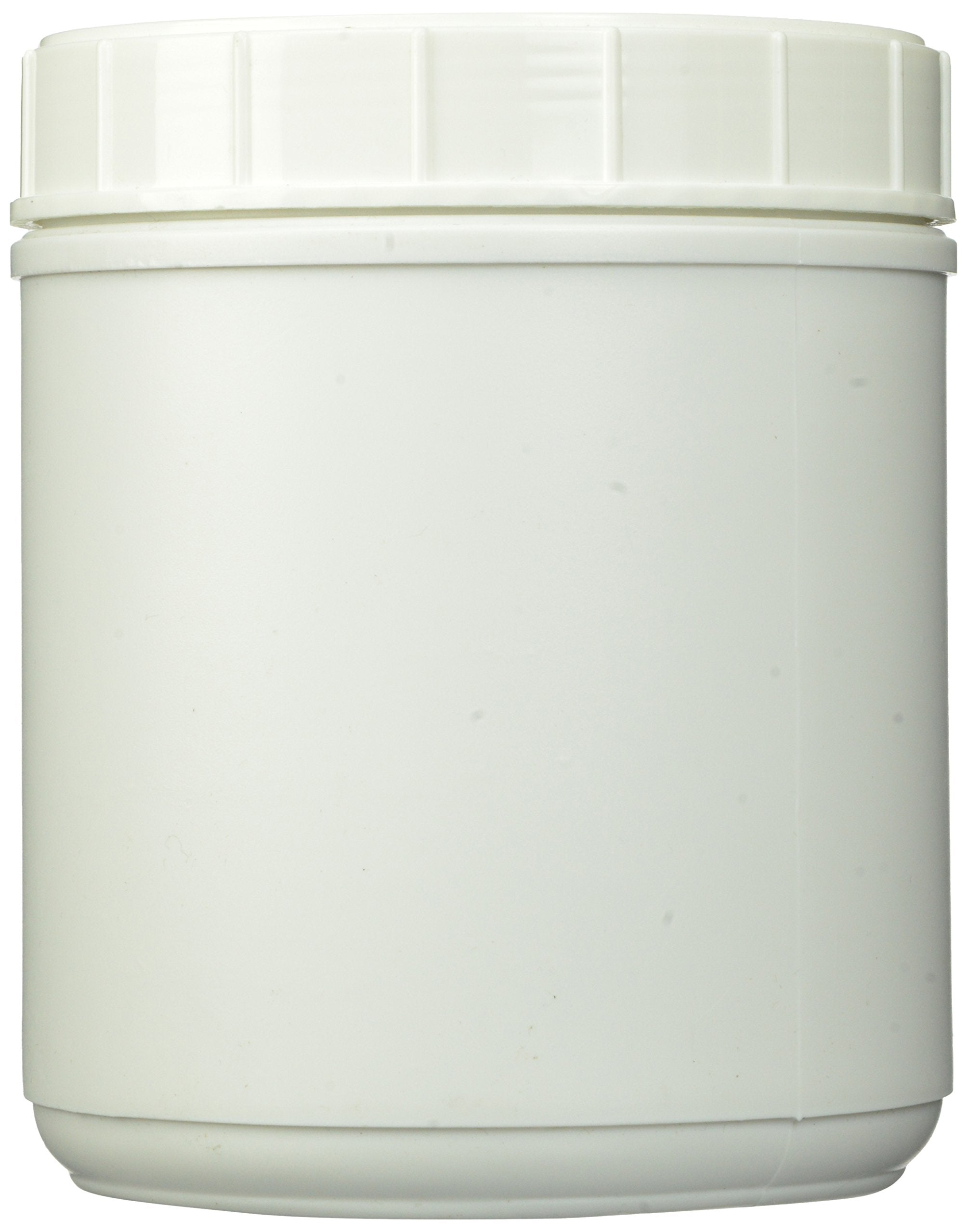 ANIMED Vitamin E powder mixed with feed for convenient use.