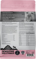 Annamaet Original kibble highlighting lamb, whitefish and millet protein sources in the recipe.
