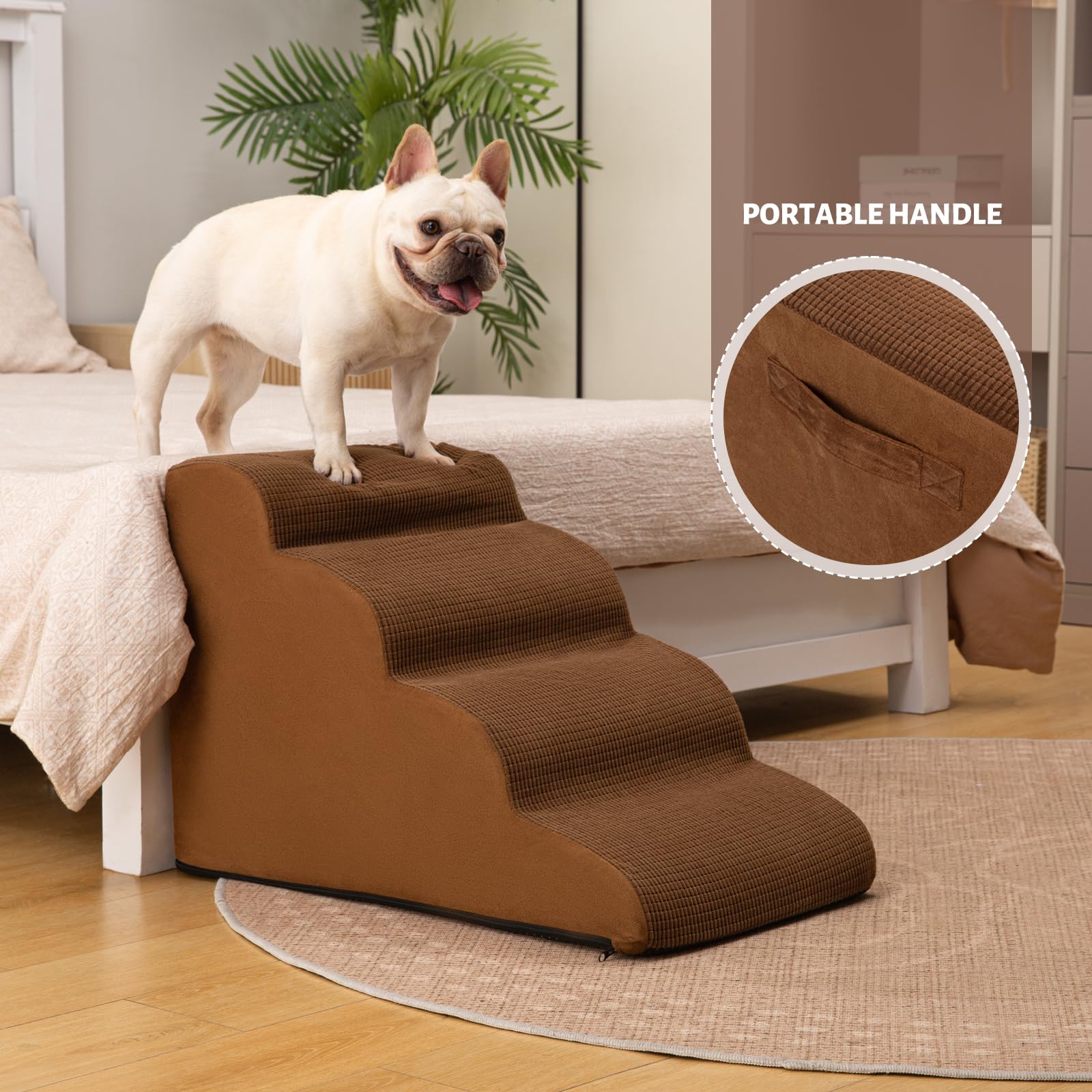 Aodisman 4-Step stairs in compact form for space-saving storage.