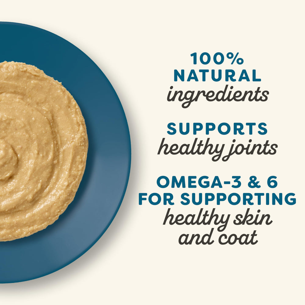 Applaws Senior mousse texture closeup reveals creamy, appealing consistency.