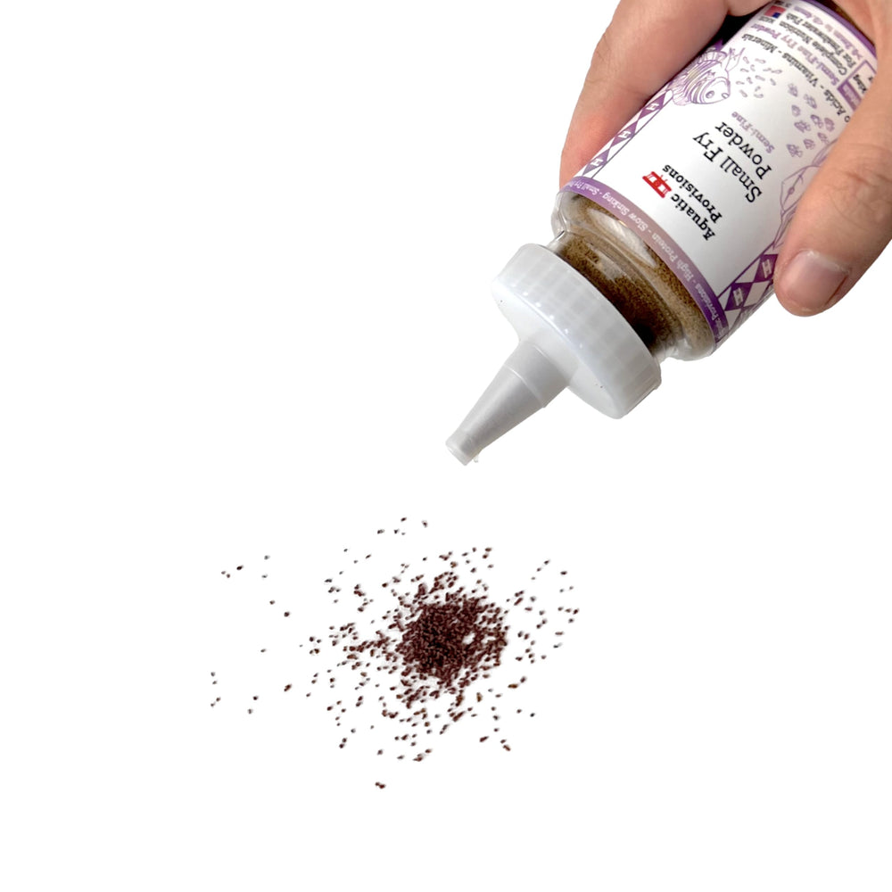 Aquatic Provisions Small Fry powder closeup highlights the semi-fine texture for easy uptake.