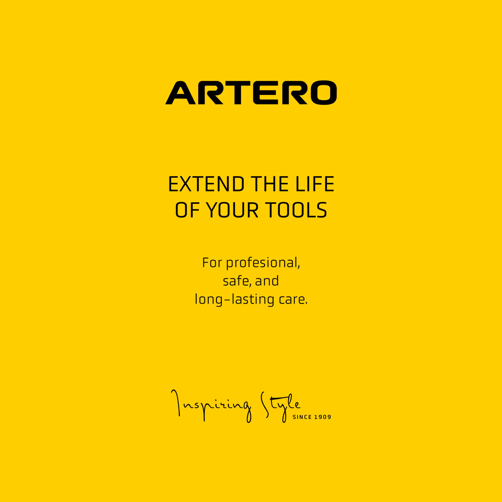 Artero Oil Fresh cooling spray in aluminum bottle for easy handling during grooming