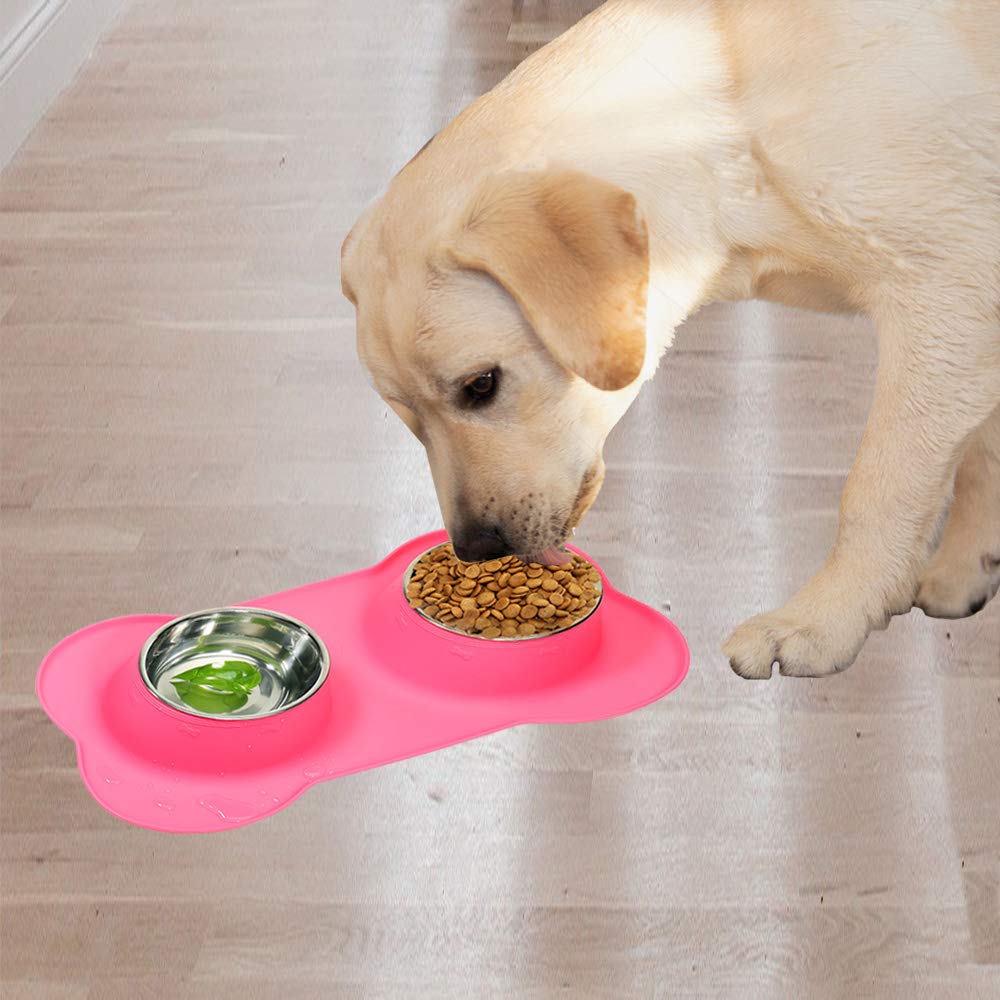 AsFrost anti-slip bowl on silicone mat stays put during feeding.