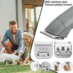 Audoc ceramic-titanium coating reduces heat during grooming sessions.