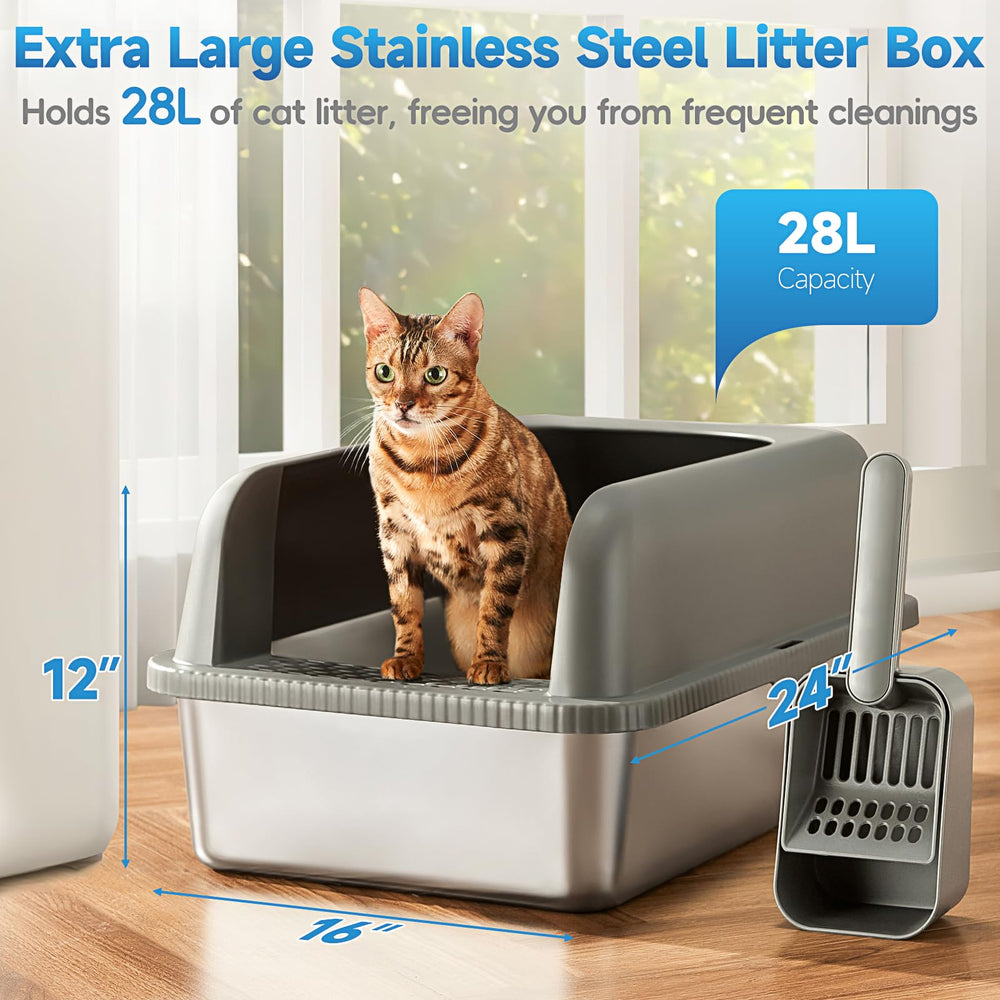 AUFYA buckle designed lid stays secure with playful cats.