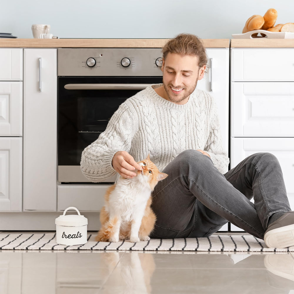 AuldHome steel with ceramic coating enamelware is built for daily pantry use.