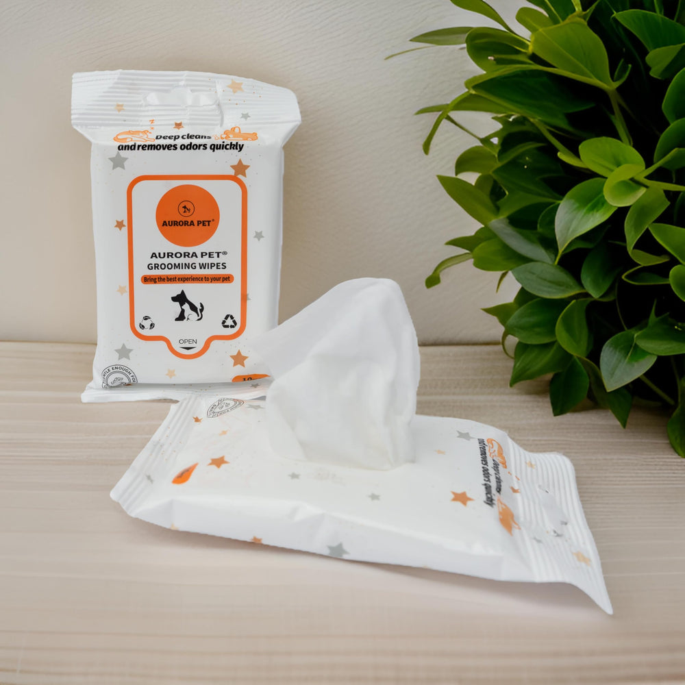 Aurora Pet Care Wipes included for quick cleanup.