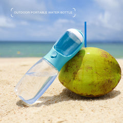 AVELORA leak-proof one-press dispenser keeps water contained during walks.
