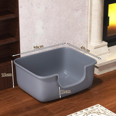 AVIUIA low-entry litter box ideal for kittens and elderly cats.